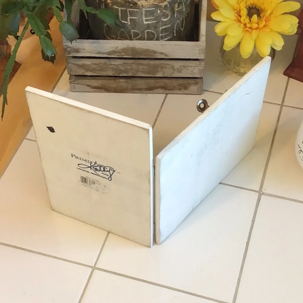 ‘Primitive by Kathy’ Nautical-Themed Clip Frame (#5)